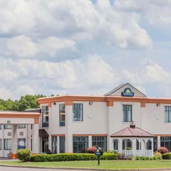 Days Inn by Wyndham Windsor Locks / Bradley Intl Airport, hotel a Windsor Locks