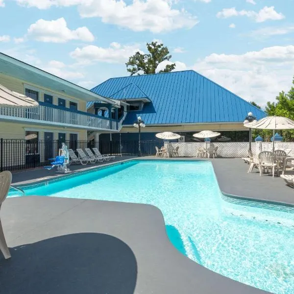 Days Inn by Wyndham Savannah Airport, hotel in Savannah