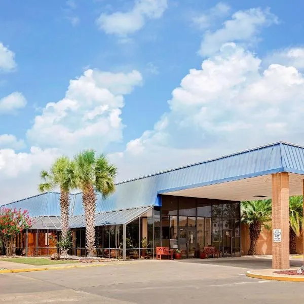 Days Inn by Wyndham Bay City, hotel a Bay City