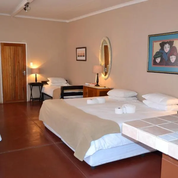 Savanna Guest Farm, Hotel in Grünau