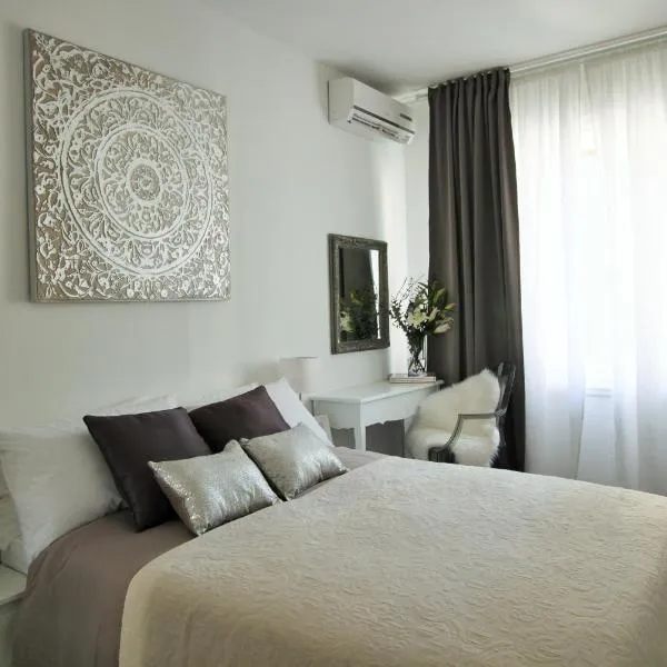 Split centre VIVERE apartment, hotel u Splitu