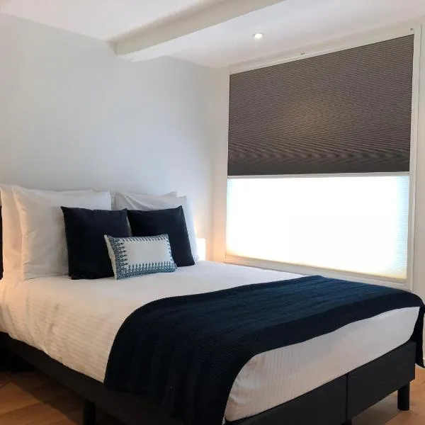 PH93 Amsterdam Central, hotel Amszterdamban