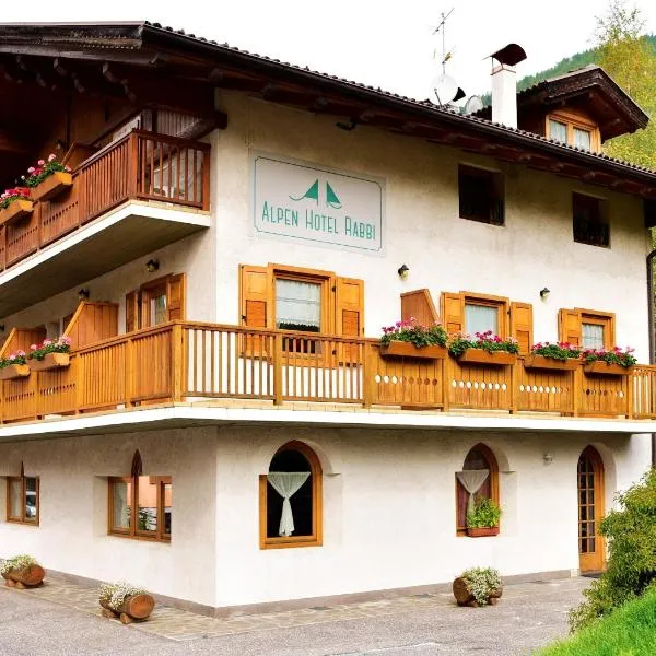 Alpen Hotel Rabbi, hotel em Rabbi