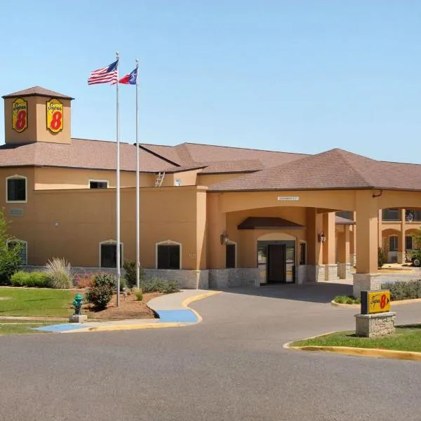 Super 8 by Wyndham Stephenville, hotel v destinaci Stephenville