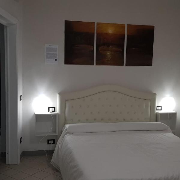 APARTMENT 8, Florencia