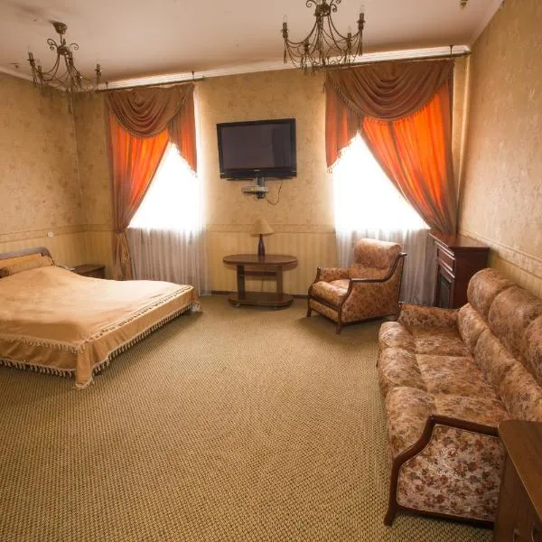 Magnat Lux Hotel, hotel v destinaci Černovice