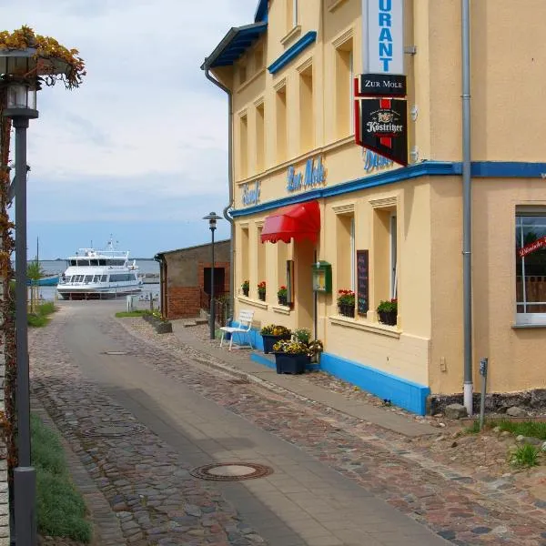 Hotel-Pension Zur Mole, hotel en Wiek auf Rügen