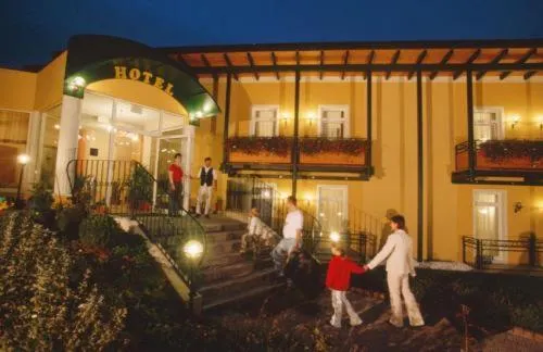 Gasthof Hotel Zum Weinberg, hotel in Kohfidisch