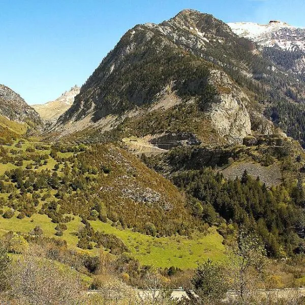 Hotel Santa Cristina Petit Spa, hotel in Canfranc-Estación