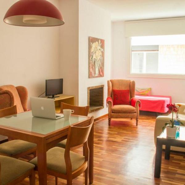 Sweet BCN Three Bedroom Apartment