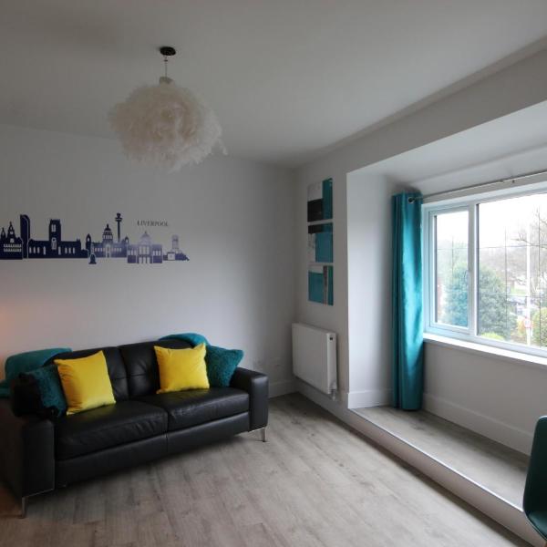 2 Serviced Apartments in Childwall-South Liverpool - Each Apartment Sleeps 6
