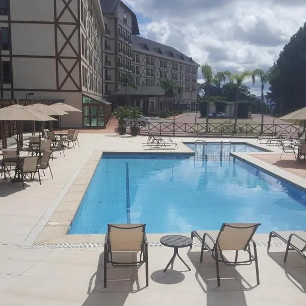 Loft luxo em Pedra Azul、ペドラ・アズールのホテル