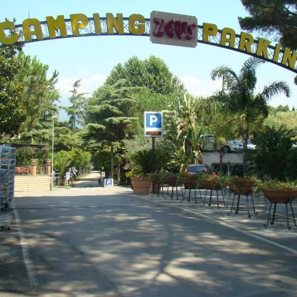 Camping Zeus, hotel in Pompei