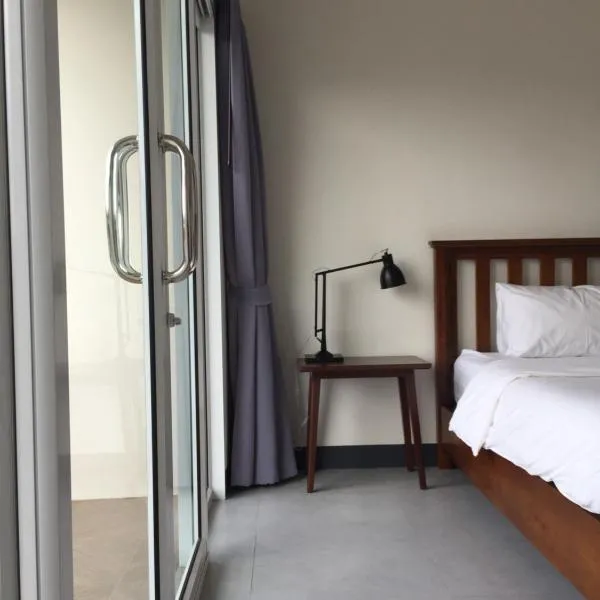 The 9th House, hotel v Krabi