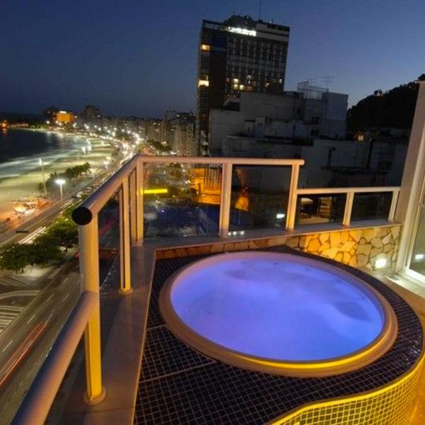 Oceanfront penthouse with private pool Copacabana