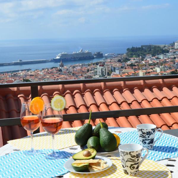 House in Funchal with panoramic view 2-6