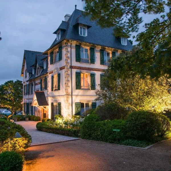 Viesnīca Villa Tri Men pilsētā Combrit