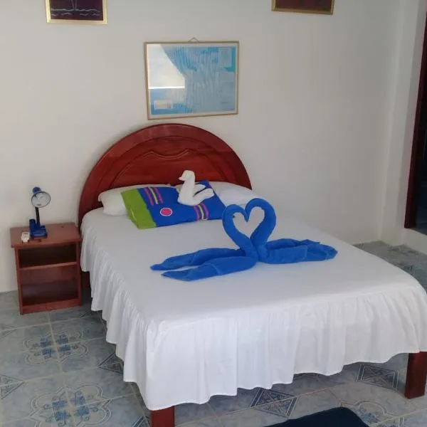 Hostal Insular, hotel in Puerto Villamil