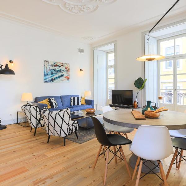 Bacalhoeiros 99 - Beautiful and bright Apartment @ Baixa, Chiado