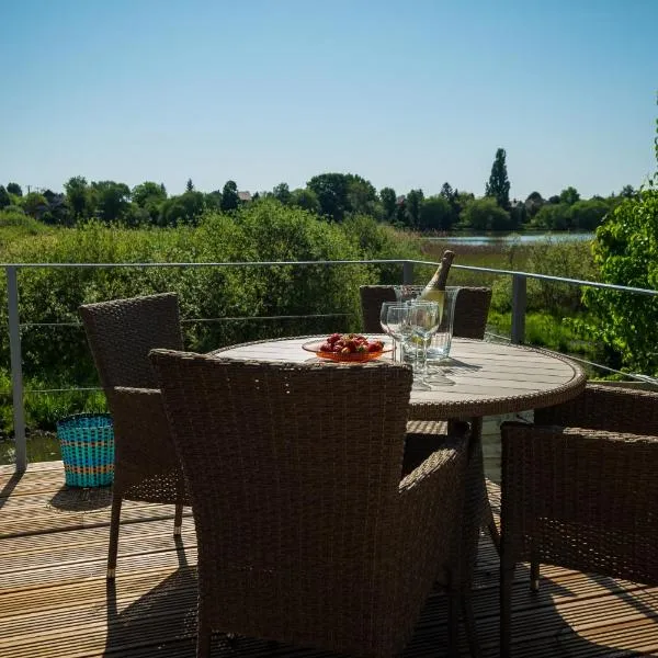 Duna Apartman, hôtel à Taksony