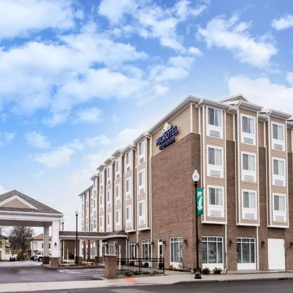 Microtel Inn & Suites by Wyndham - Penn Yan、ペン・ヤンのホテル