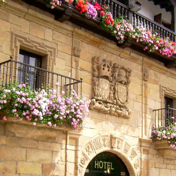 Hotel Museo Los Infantes, hotelli kohteessa Santillana del Mar