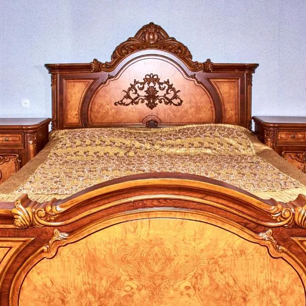 Guest House Svetlana, ξενοδοχείο στο Γκόρι