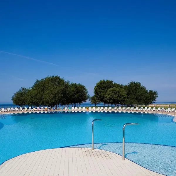 Apartments Polynesia Plava Laguna, ξενοδοχείο στο Ουμάγκ