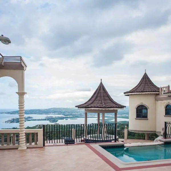 Clarridge View Guesthouse, ξενοδοχείο στο Μοντέγκο Μπέυ