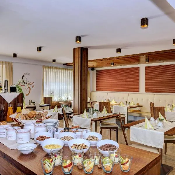 Garni Apparthotel St Valentin, ξενοδοχείο σε San Valentino alla Muta