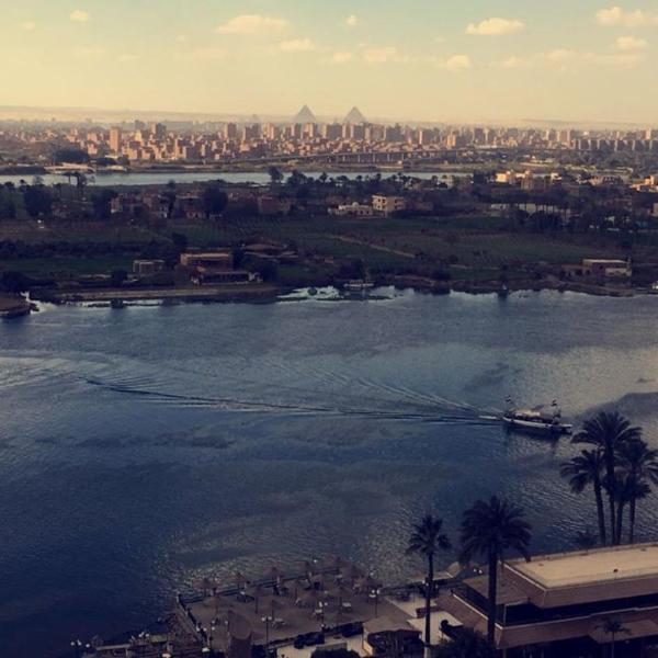 Amazing Nile View and Pyramids Apartment