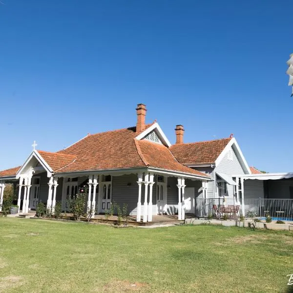The Convent Boutique Accommodation, hotel v destinaci Hay