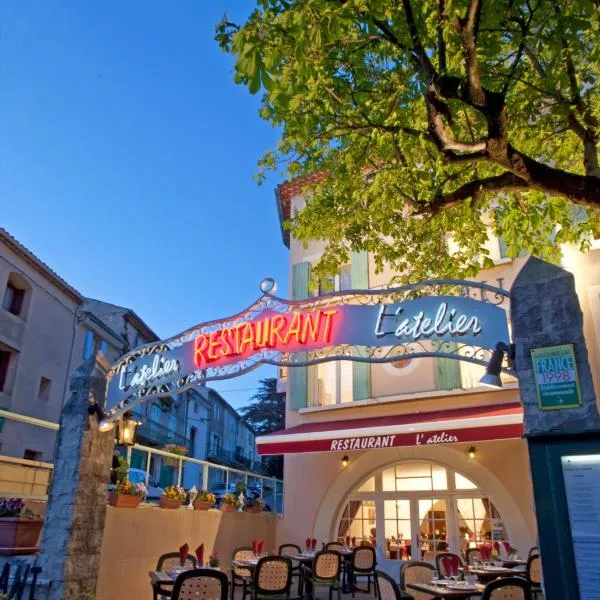 Le Signoret, hotel i Sault