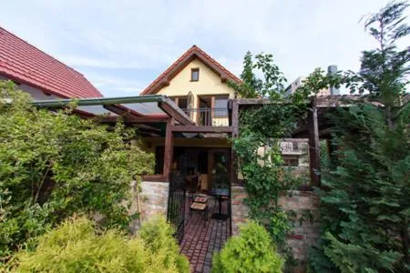 U Teodora, hotel in Bratislava