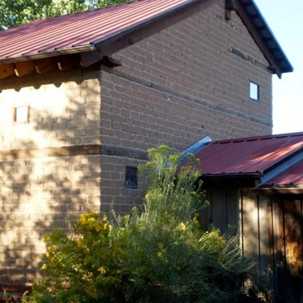 Silver River Adobe Inn Bed and Breakfast, hotel a Farmington