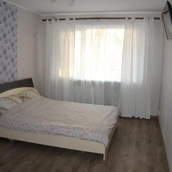 Современная 1-комнатная квартира, hotel v destinaci Charkov