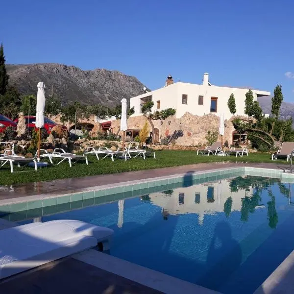 Aravanes, hotel v destinaci Thrónos