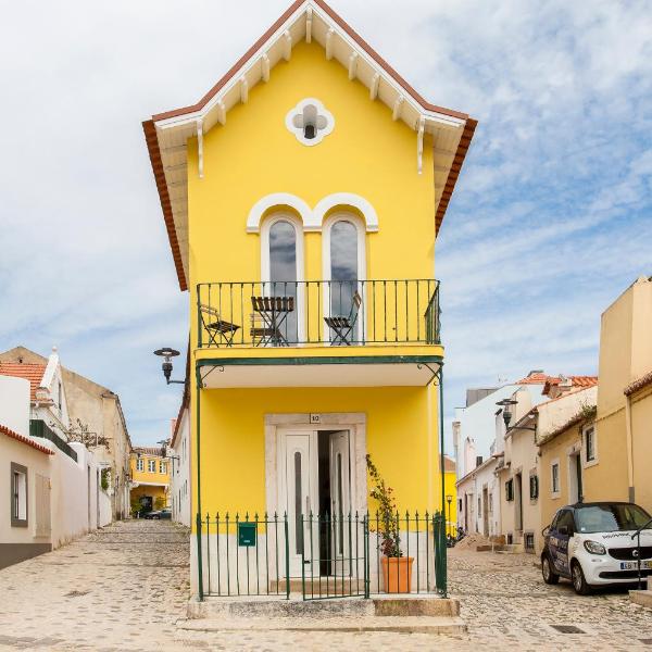 Lisbon Sea Side Chalet