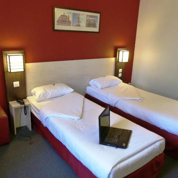 DC Hotel Charleroi Airport, hotel a Charleroi