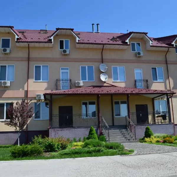 SunLake Hotel Osokorki, hotel in Kyiv