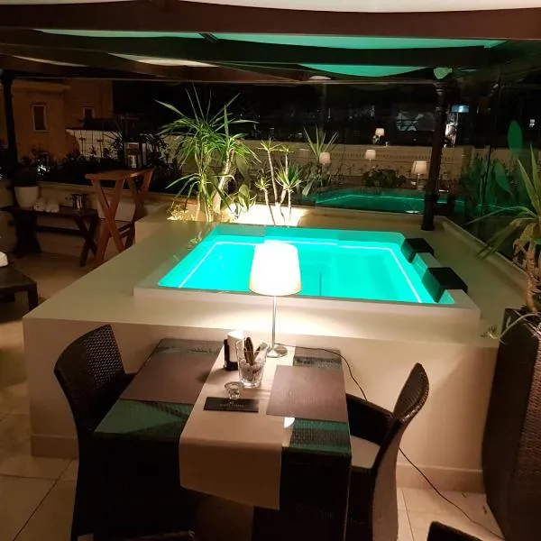 Suite Hotel Santa Chiara – hotel w mieście Lecce