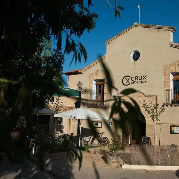 Crux Albergue, מלון בAdahuesca