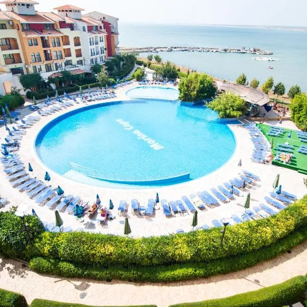 Marina Cape Vacation Complex, hotel in Ravda