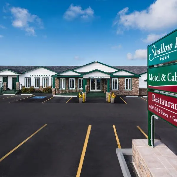 Shallow Bay Motel & Cabins Conference Centre: Cow Head şehrinde bir otel