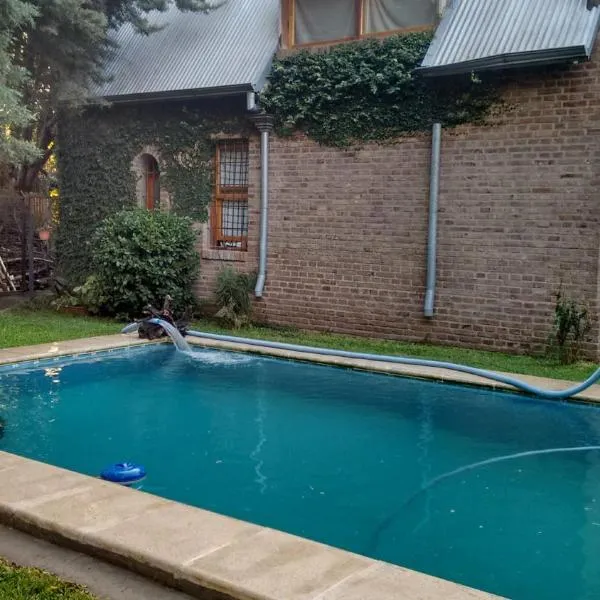 La casa de Hostal del Sol, hotel in Rosario