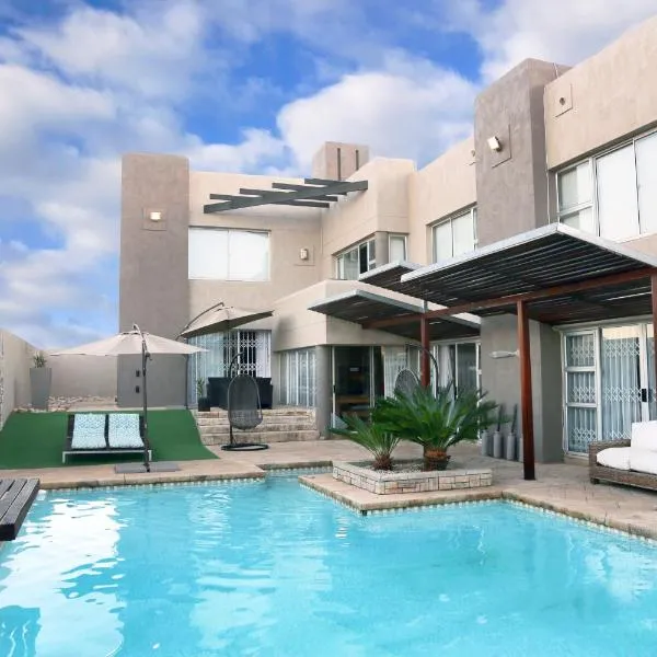 Nine on Uys street B & B, hotel v destinaci Jeffreys Bay
