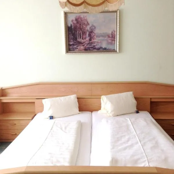 Hotel Garni, hotel v destinaci Bad Schallerbach