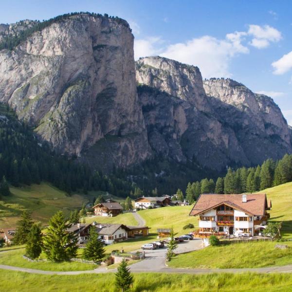 Garni Hotel Rosengarten B&B