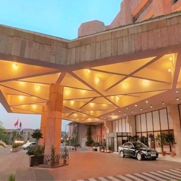 Hotel Samrat, New Delhi，位于新德里的酒店