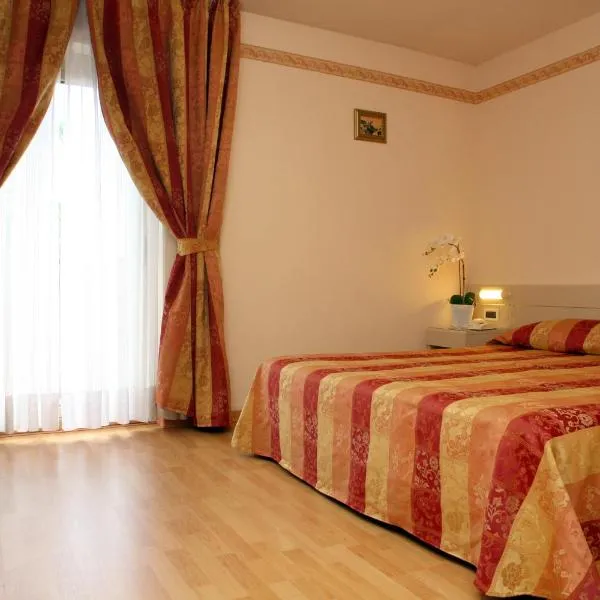 Hotel Excelsior, hotel v Monfalcone